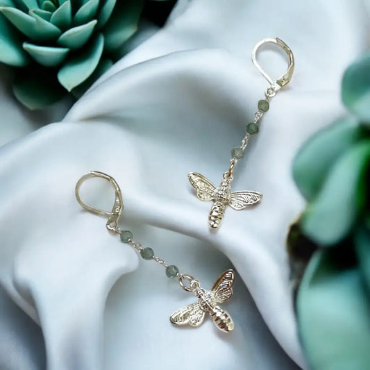 Madamlili edelsteenoorbellen met blauwe apatiet