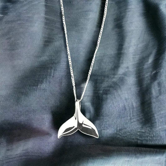 Madamlili 925 sterling zilveren ketting met dolfijnstaart.