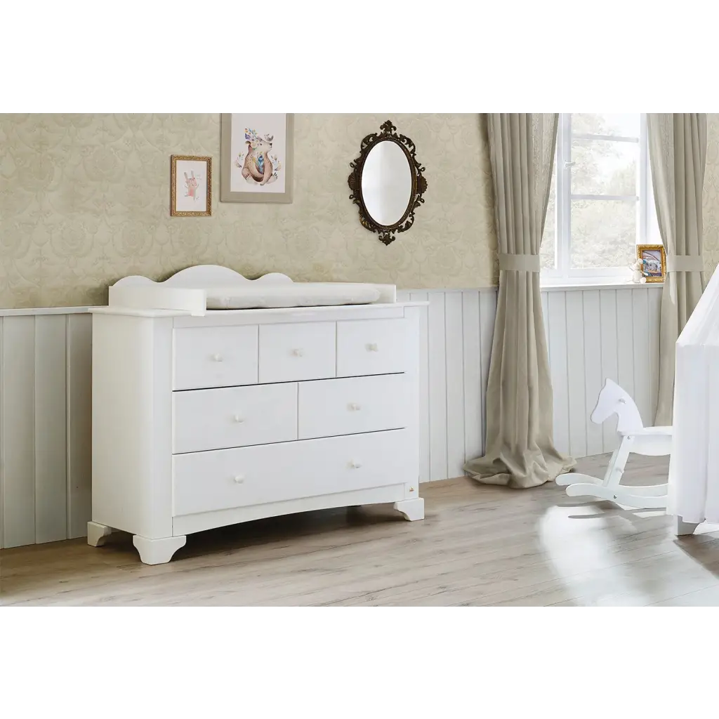 Commode ’pino’ breed