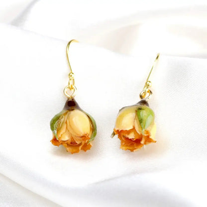Echte mini rose oorbellen - saffraan geel - 925 sterling