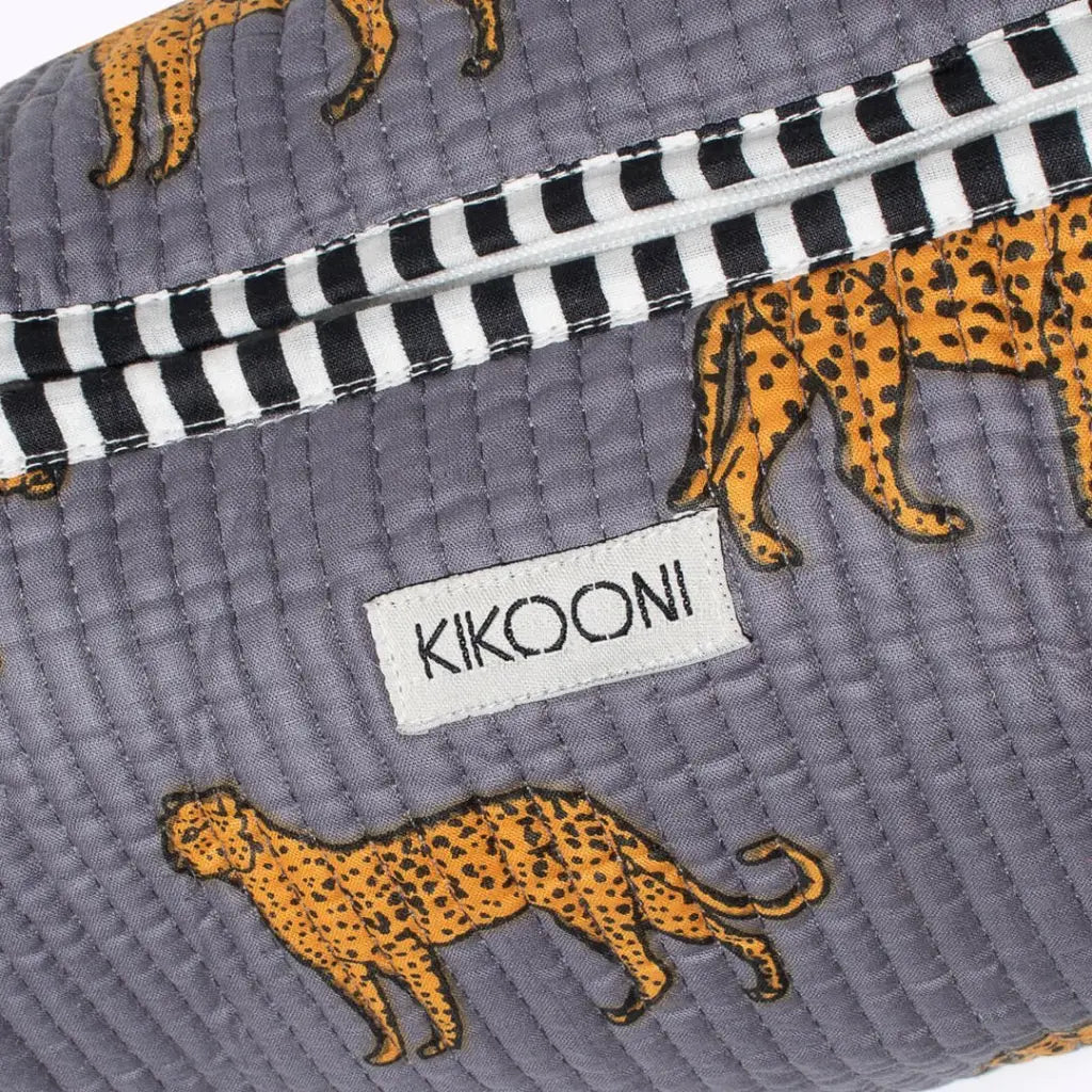 Kikooni cosmetische tas ’gray leopard’ - kikooni