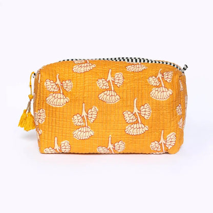 Kikooni cosmetische tas ’mystic flower yellow’ - kikooni
