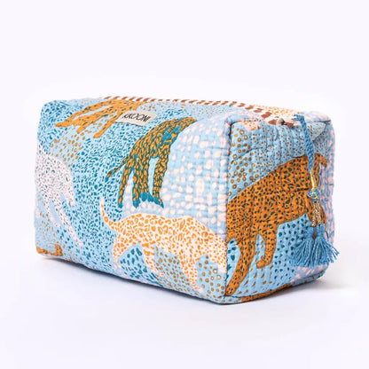 Kikooni handgemaakte cosmetische tas ’lucky leo’ - beige
