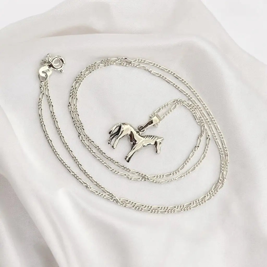 Madamlili 925 sterling zilveren ketting met paard hanger.