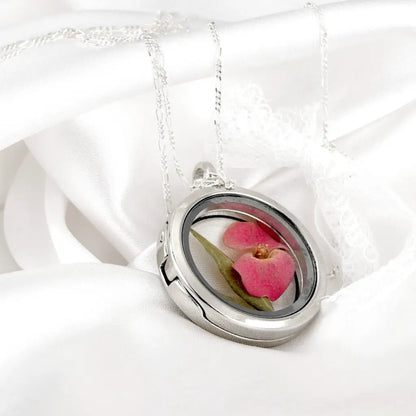 Madamlili christus doorn groen blad glas medaillon amulet