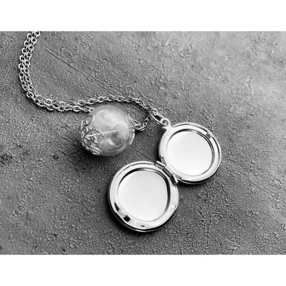 Madamlili gepersonaliseerde paardenbloemmedaillonketting