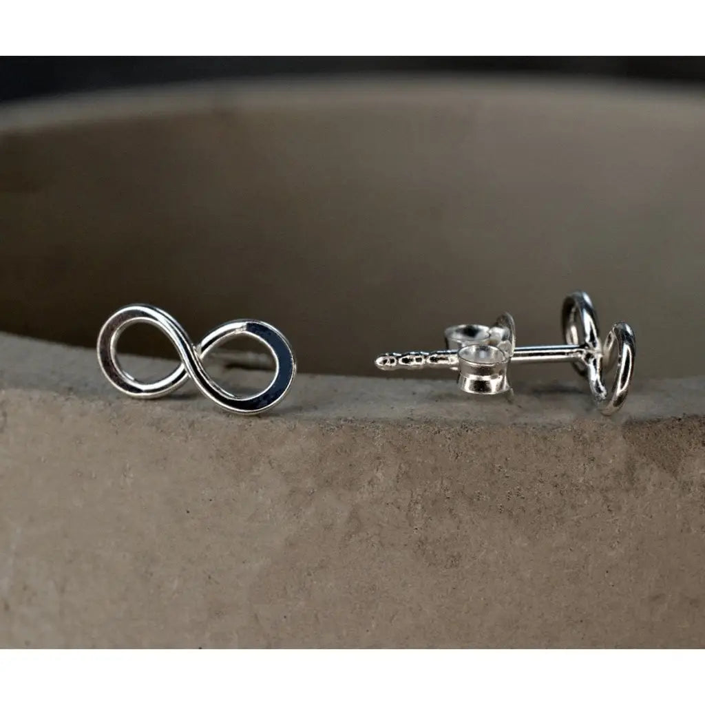 Madamlili infinity mini-oorknopjes - 925 sterling zilver.