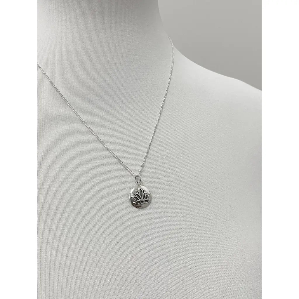 Madamlili ketting met lotushanger - 925 sterling zilver.