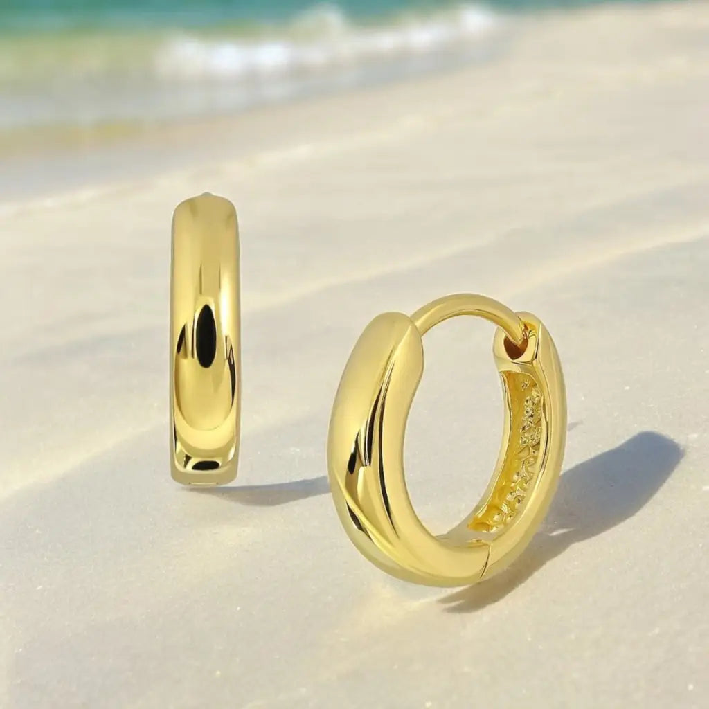 Madamlili klassieke huggie-oorringen gemaakt van 925