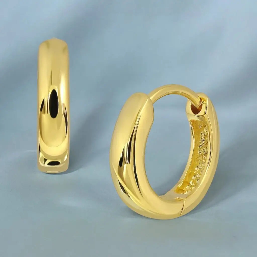 Madamlili klassieke huggie-oorringen gemaakt van 925