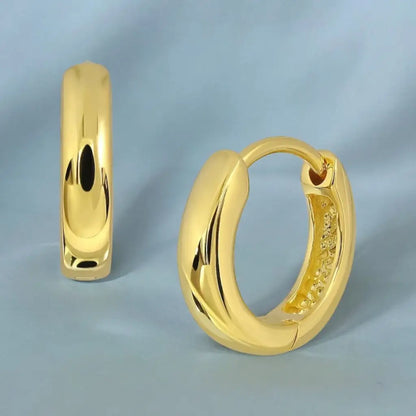 Madamlili klassieke huggie-oorringen gemaakt van 925