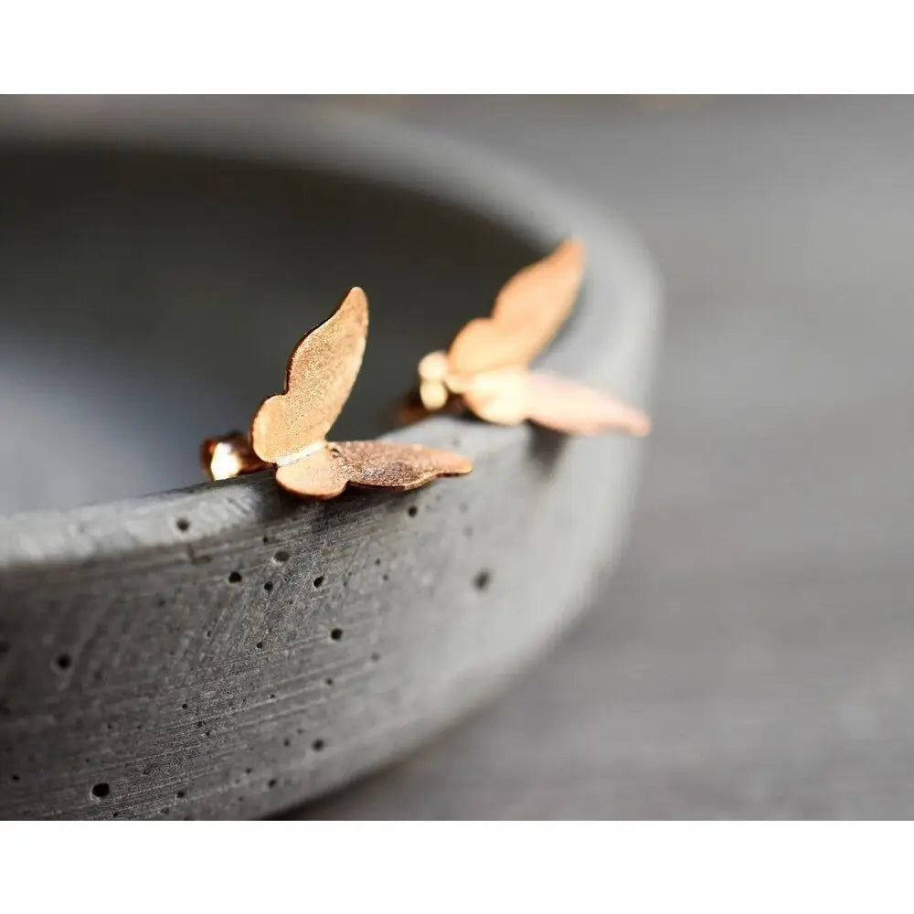 Madamlili mini vlinders oorknopjes - minimalistische 925