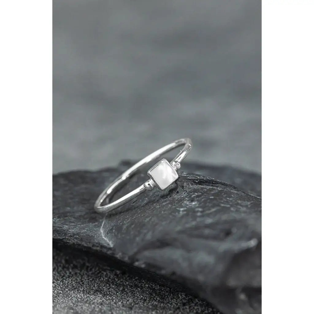 Madamlili parelmoerring - 925 sterling zilver