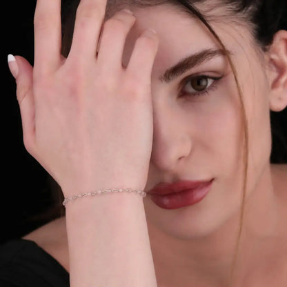 Madamlili rozenkwarts rond armband – verzilverde