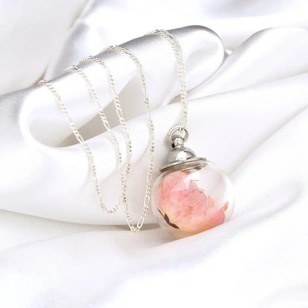 Madamlili set met hangers van labradoriet en maansteen