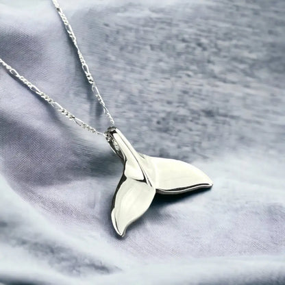 Madamlili 925 sterling zilveren ketting met dolfijnstaart.